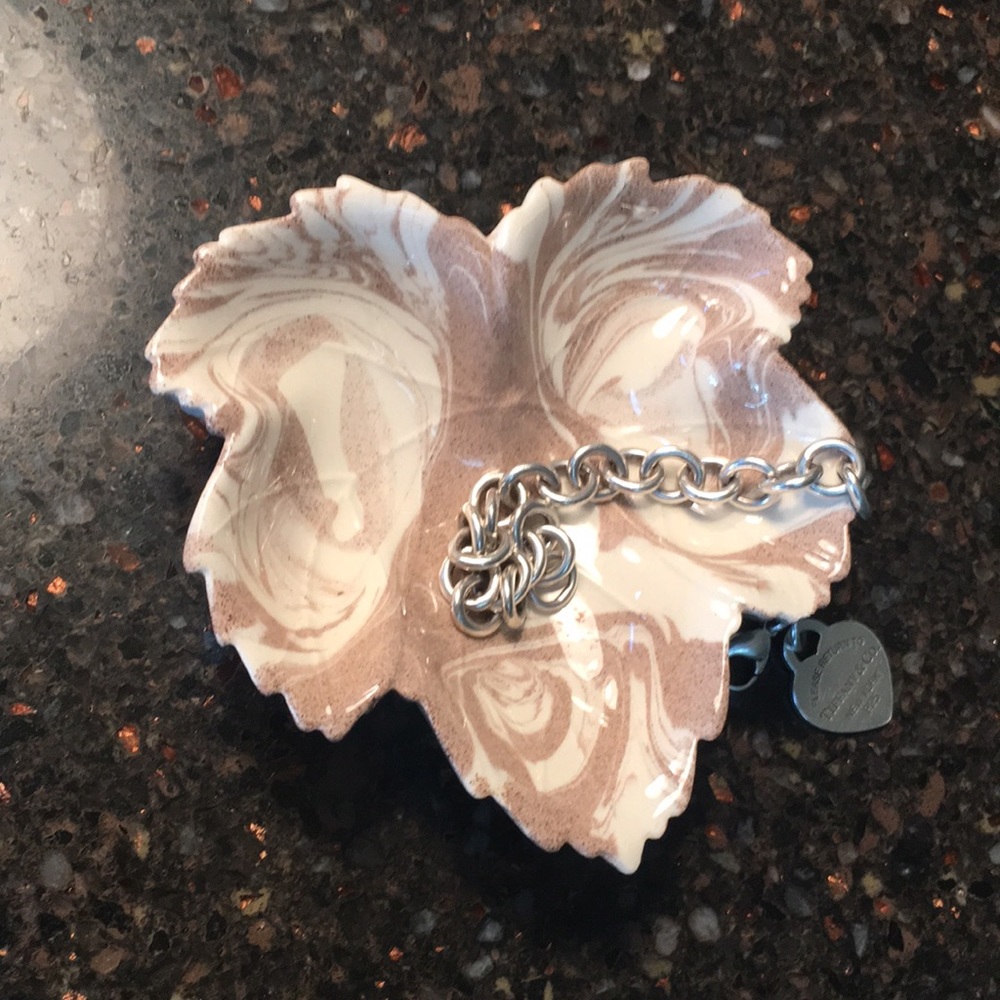 Vintage ceramic leaf dish